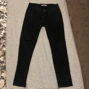 Black 711 Levi’s Jeans